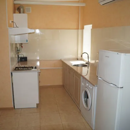 гостевой дом-золотой берег 招待所 *